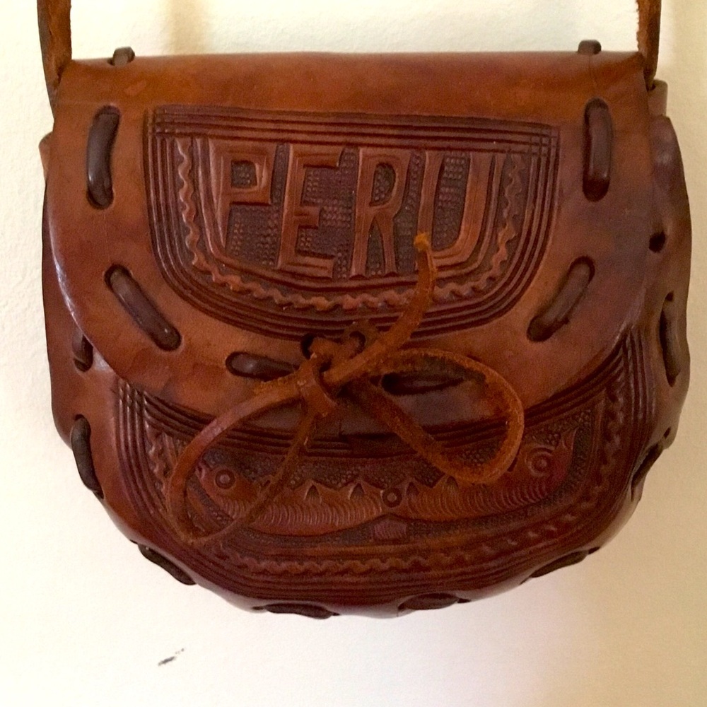 Artisanal Handmade Peruvian Tooled Leather Crossbody Bag coin purse Vintage